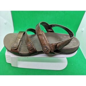 Women's VIONIC 44cathy Gold Metallic Hook And Loop Sandals US Size 8 EUR 39